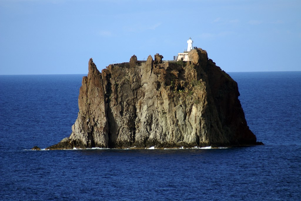 faro di strombolicchio